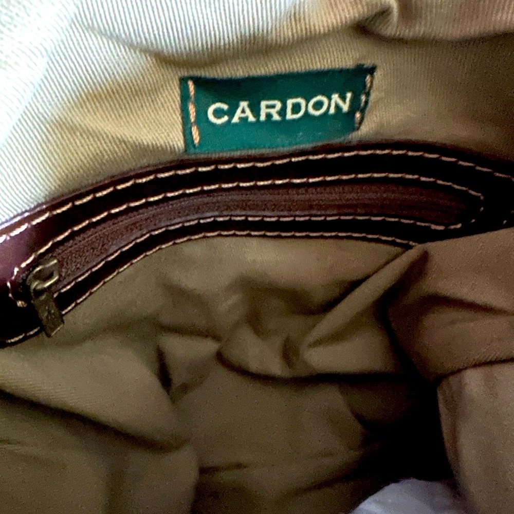 New Argentine leather and Argentine workmanship in this luxurious backpack.